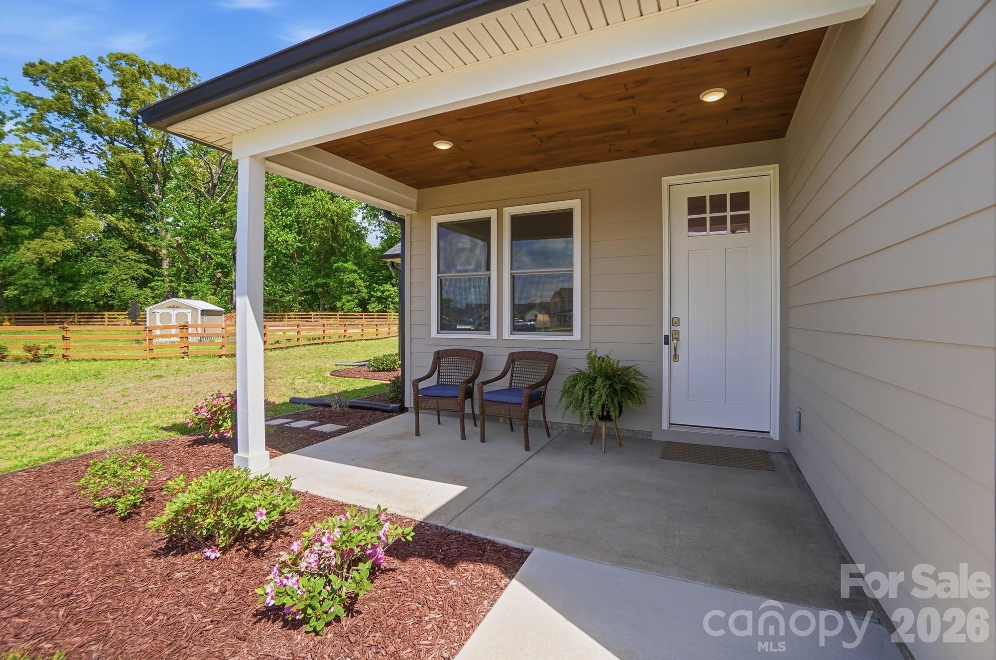 27636 Taylor Lane Property Photo 4