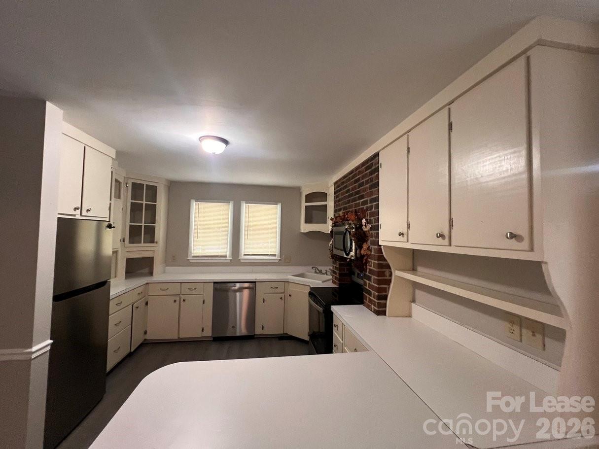 144 Mountain View Road Property Photo 3