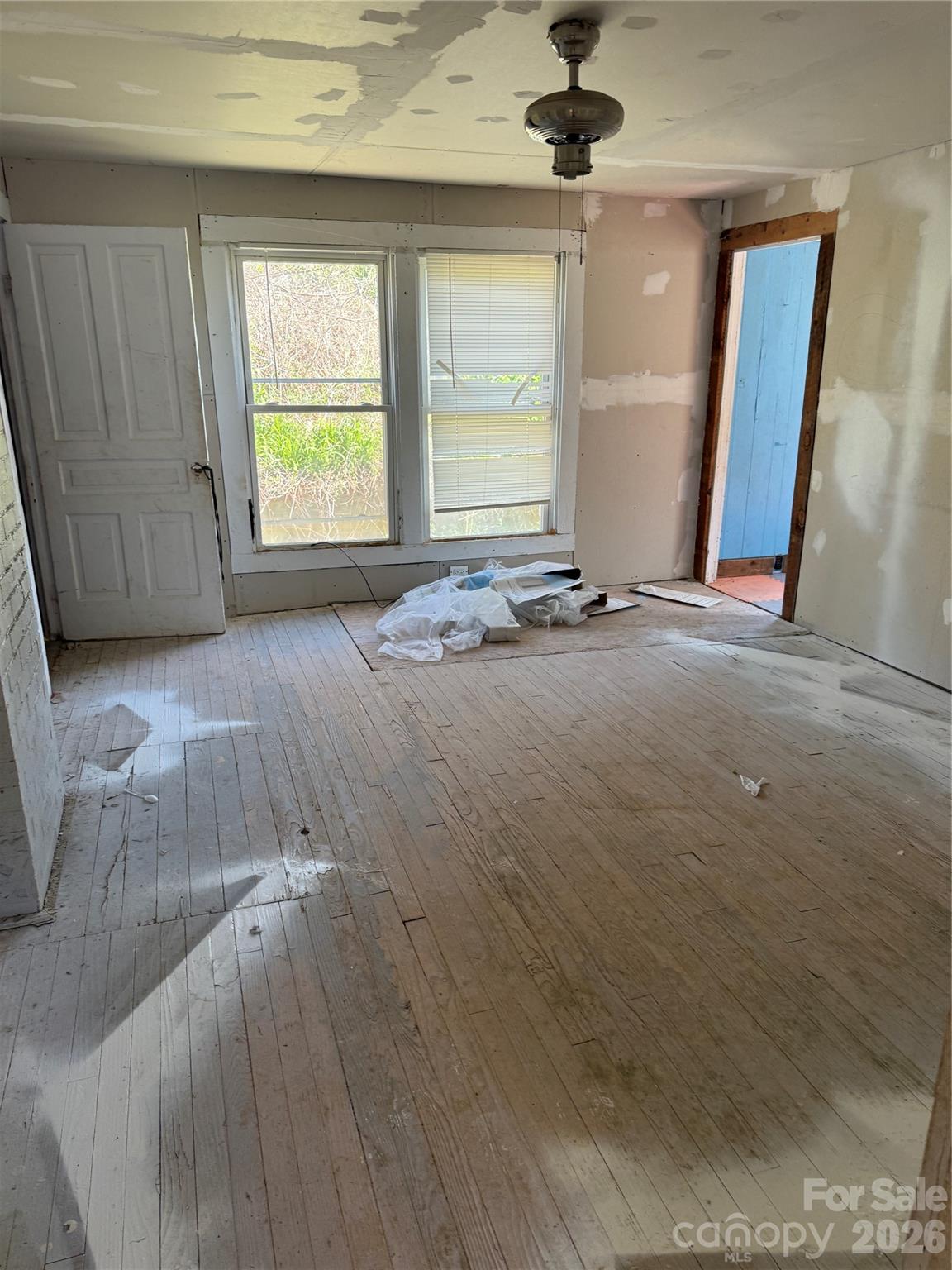 100 Hickory Street Property Photo 9
