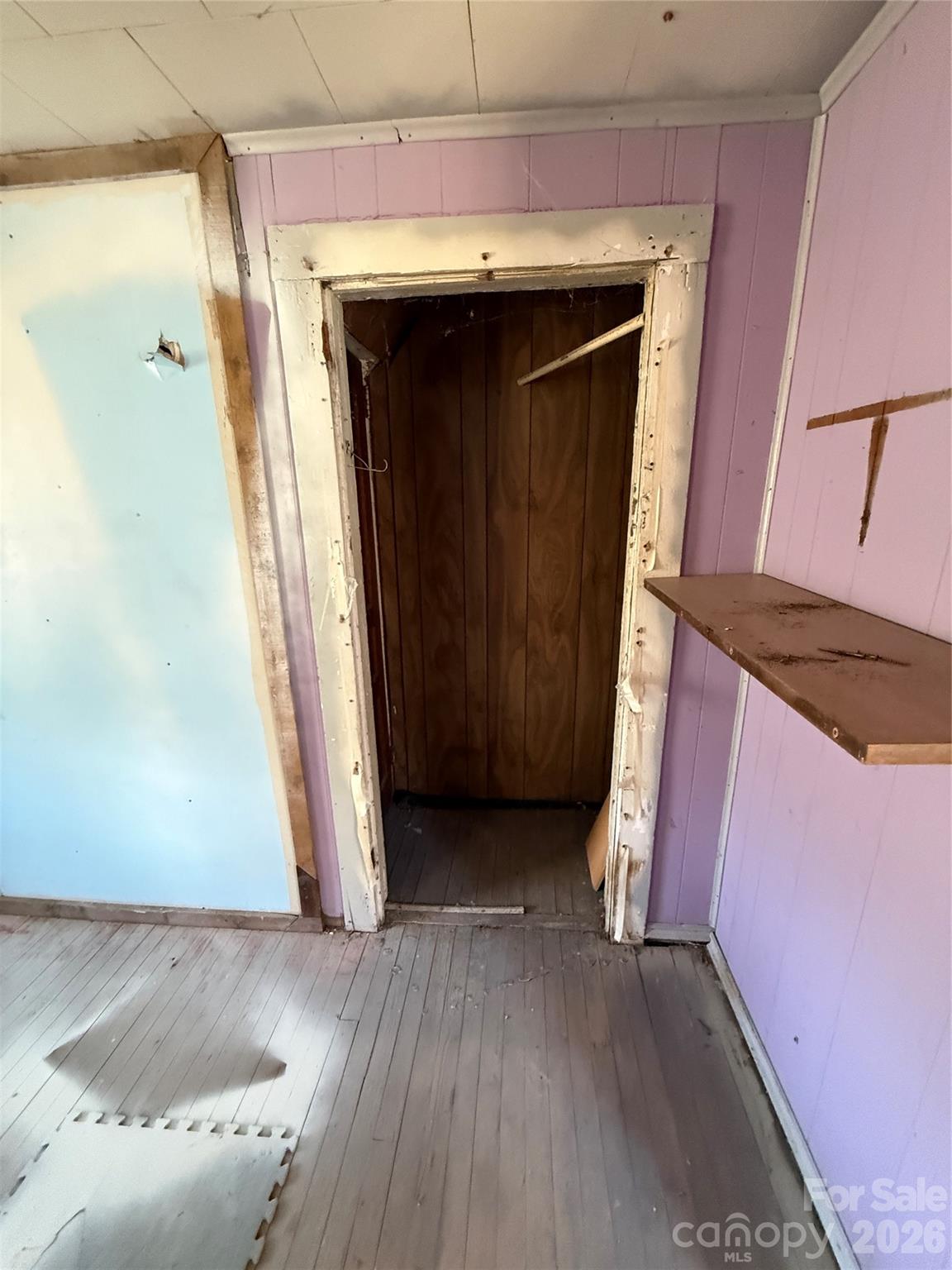 100 Hickory Street Property Photo 14