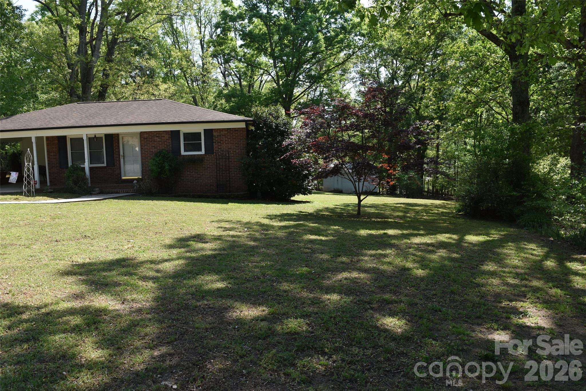 217 Redwood Lane Property Photo 3