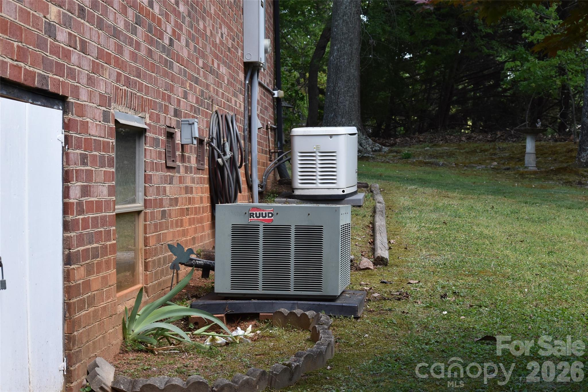 217 Redwood Lane Property Photo 9