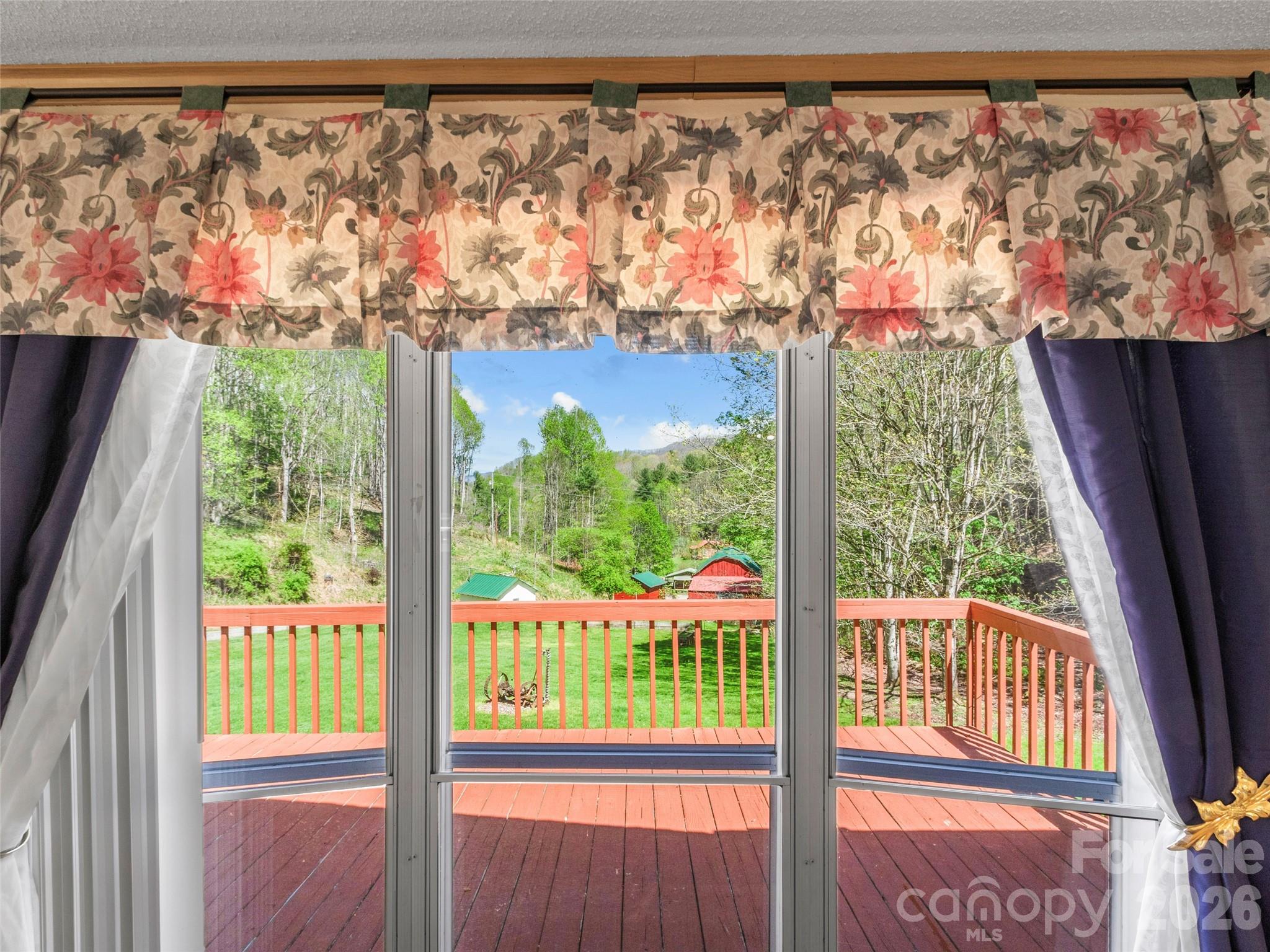 469 Hensley Branch Road Property Photo 8