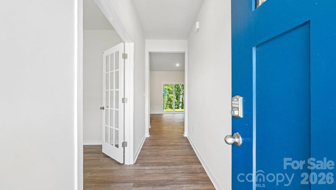 602 Dazzle Loop Property Photo 2