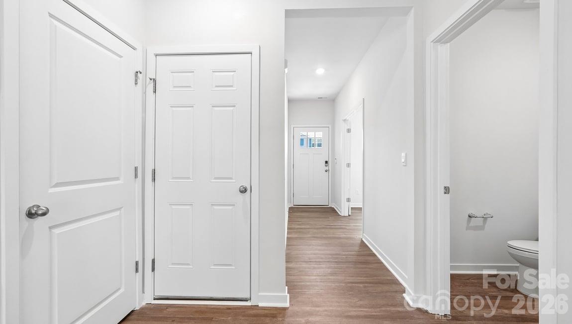602 Dazzle Loop Property Photo 4