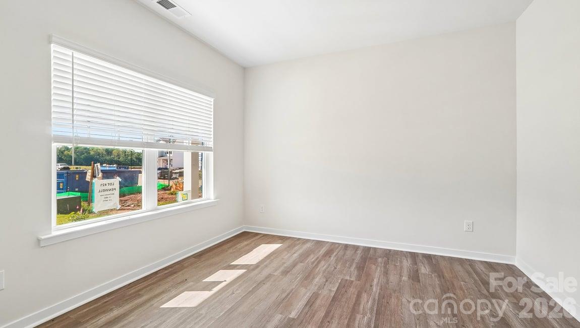 602 Dazzle Loop Property Photo 13