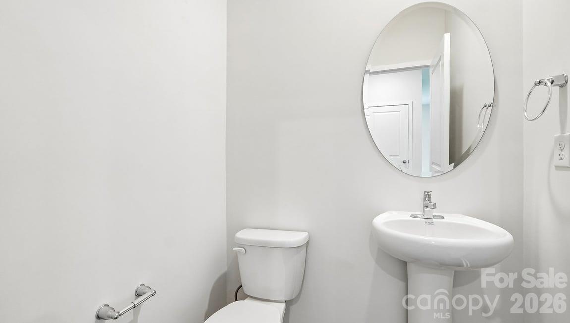 602 Dazzle Loop Property Photo 15