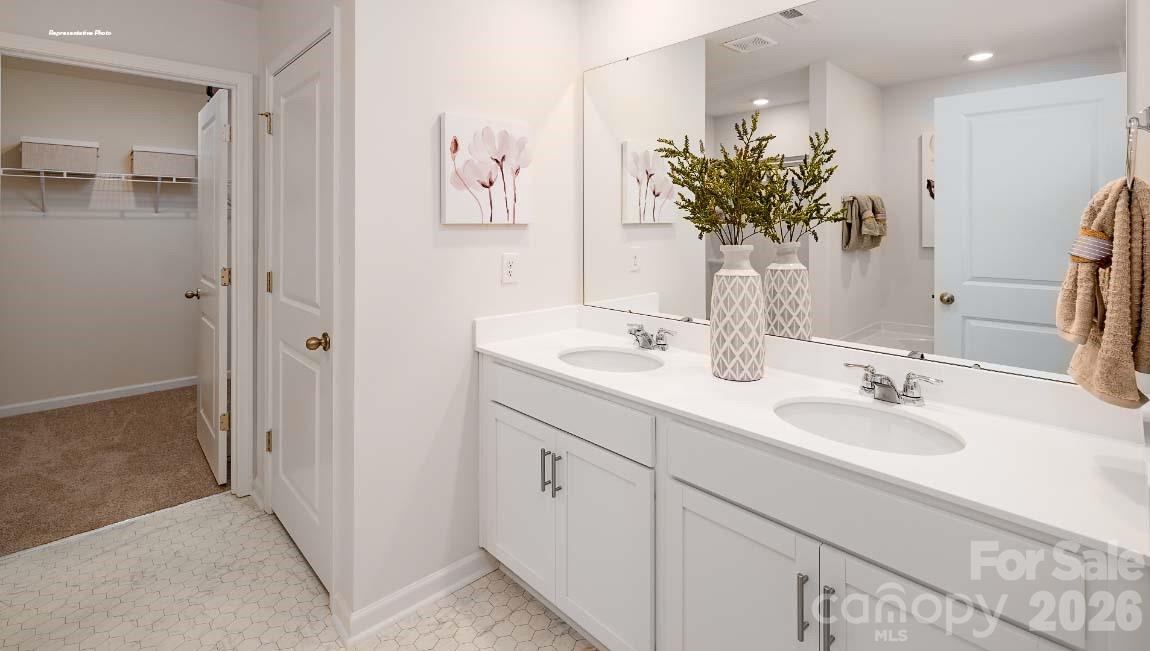 602 Dazzle Loop Property Photo 16