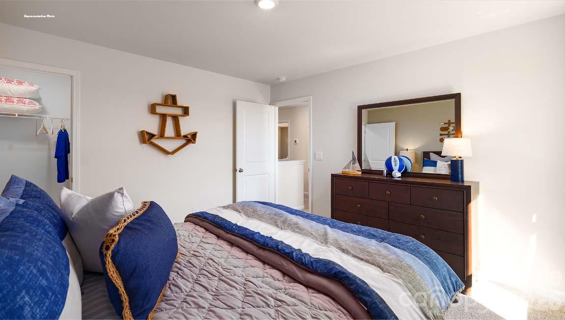602 Dazzle Loop Property Photo 22