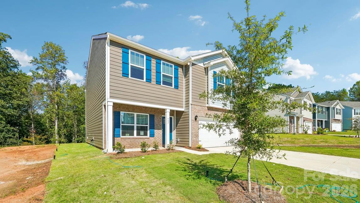 602 Dazzle Loop Property Photo 27