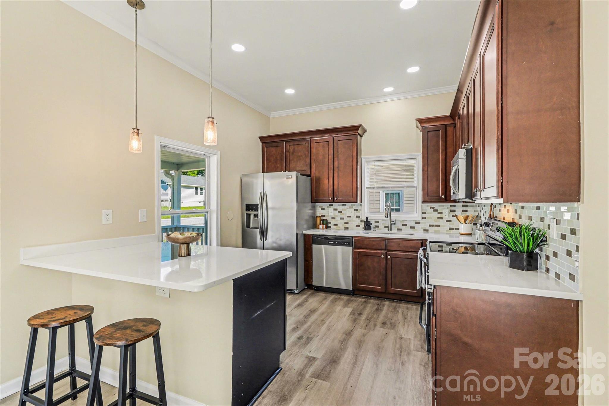 118 Glen Rae Street Property Photo 4