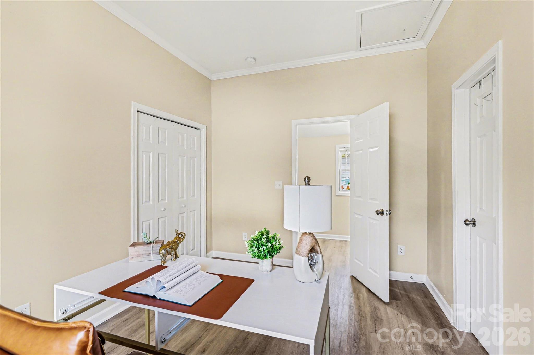 118 Glen Rae Street Property Photo 11