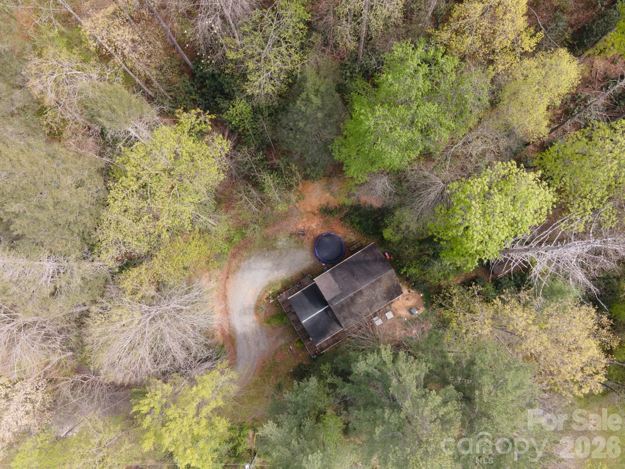 2090 Zacks Fork Road Property Photo 3