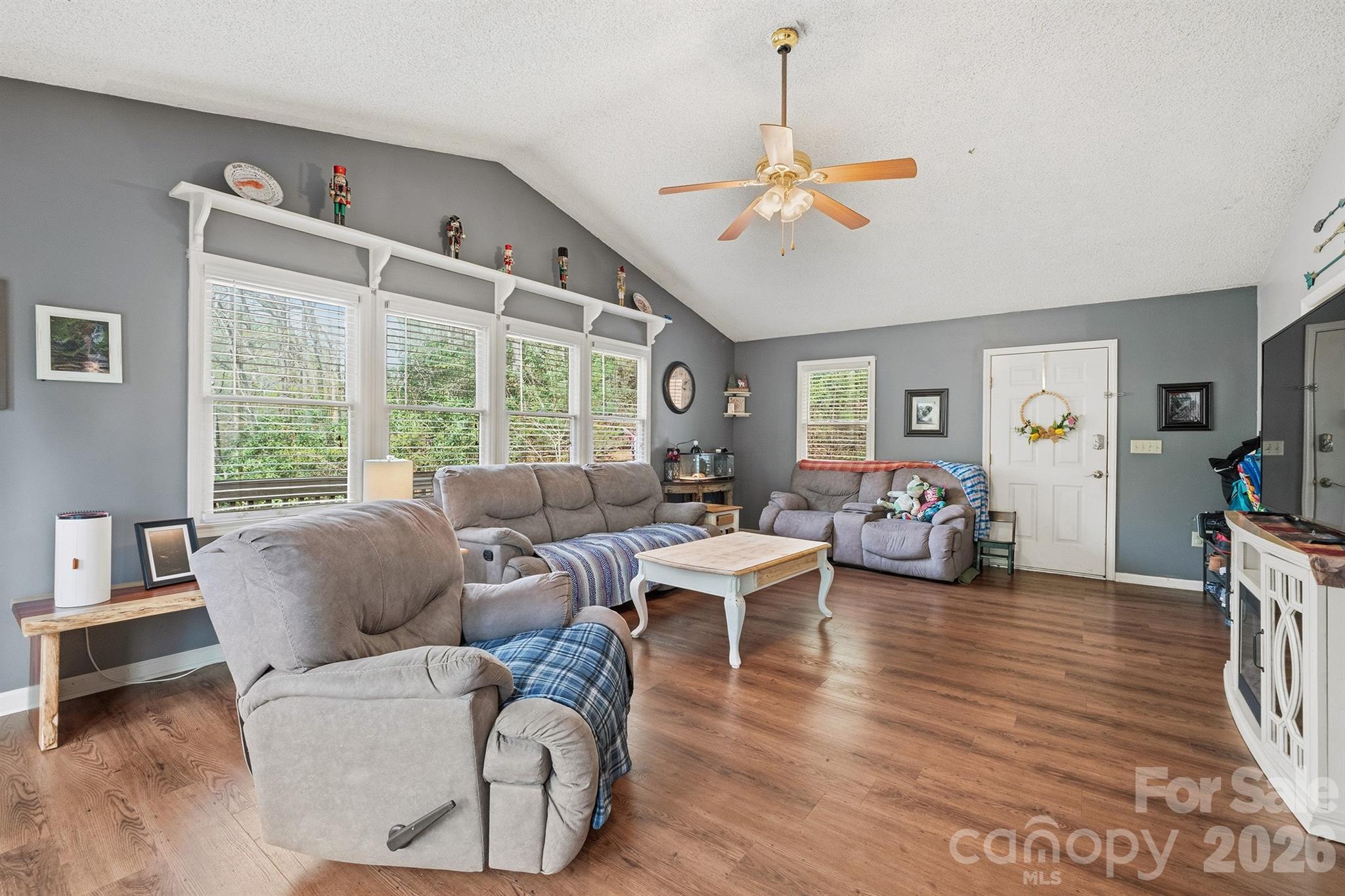 2090 Zacks Fork Road Property Photo 8