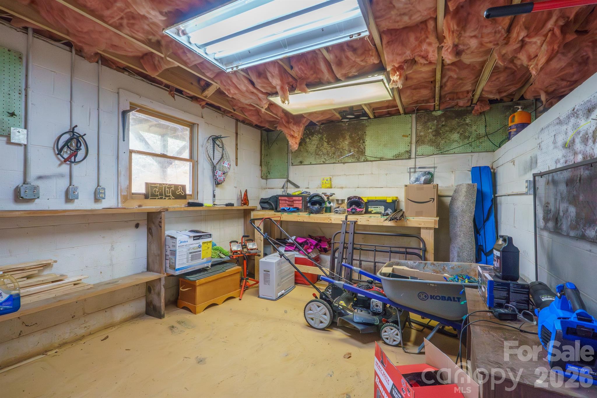 2090 Zacks Fork Road Property Photo 21