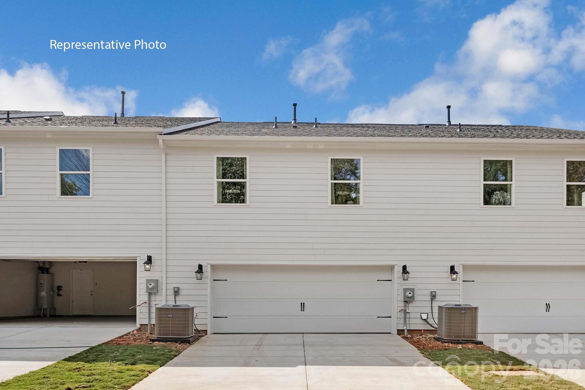 1046 Whistling Place Property Photo 25