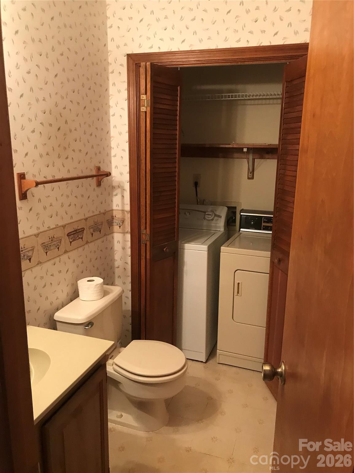1 Pensacola Heights Property Photo 6