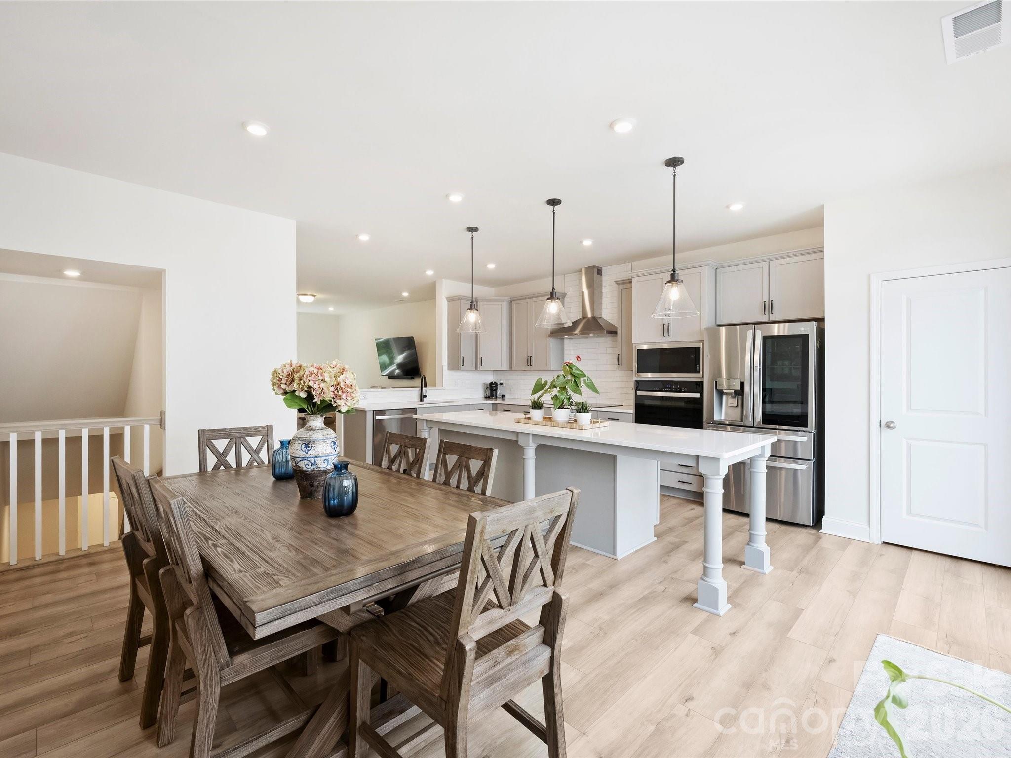 2405 Magnolia Blossom Way Property Photo 12