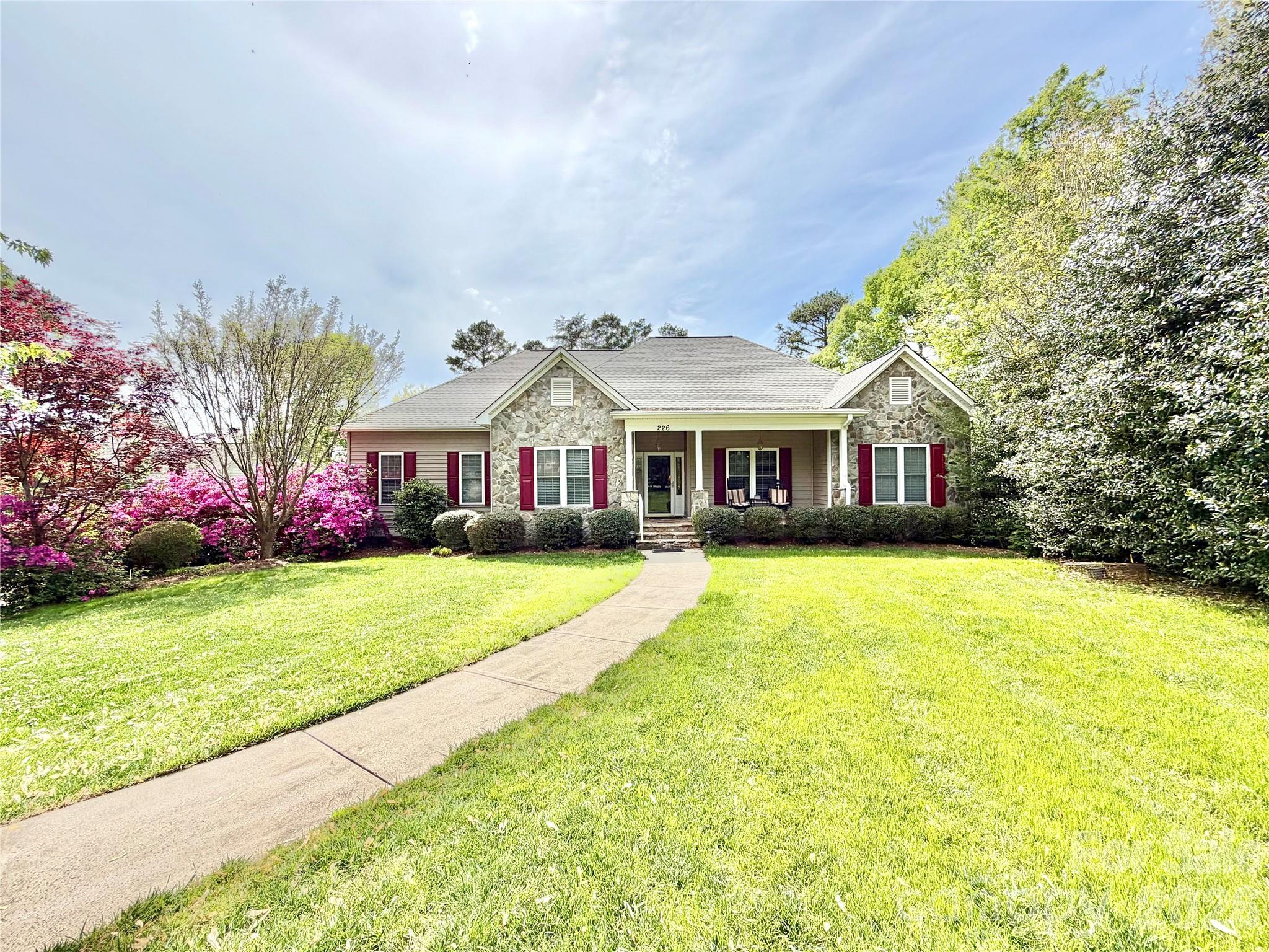 226 Riverwalk Road 15 Property Photo 7