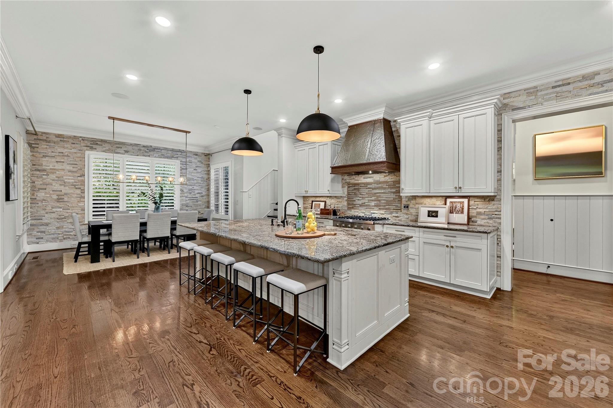 808 Huntington Park Drive Property Photo 11