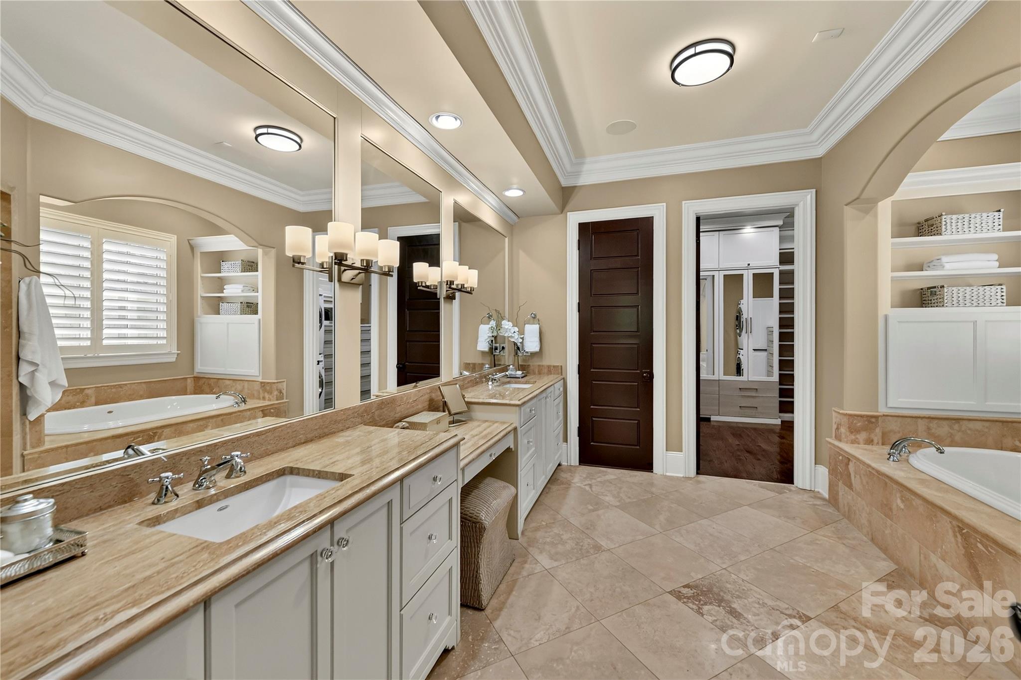 808 Huntington Park Drive Property Photo 18