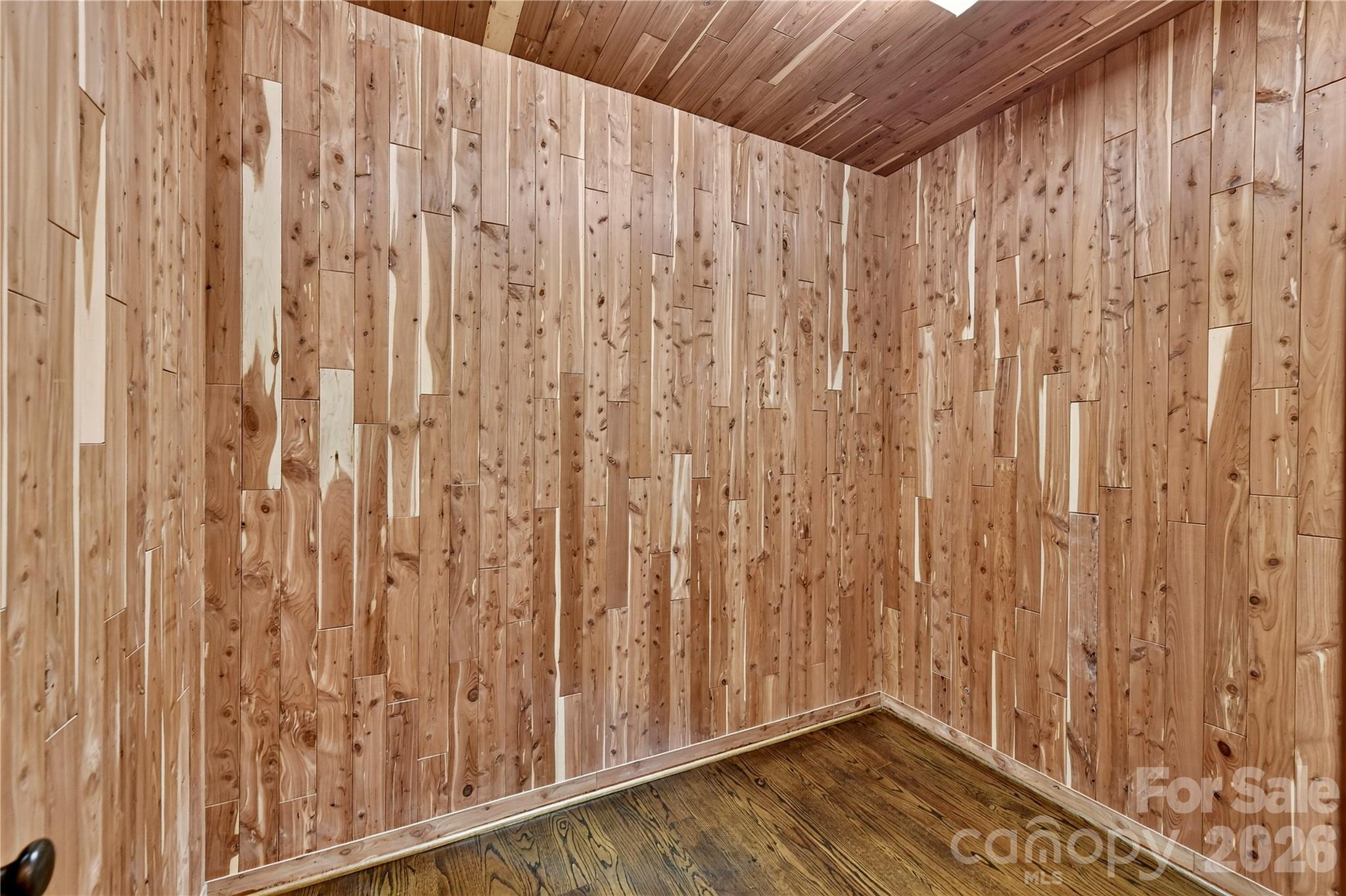 808 Huntington Park Drive Property Photo 33