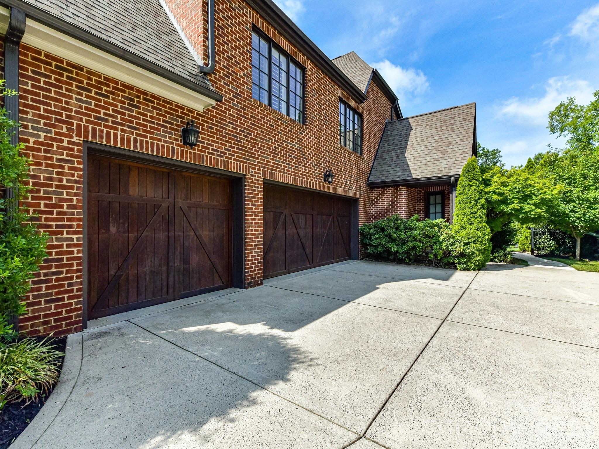 808 Huntington Park Drive Property Photo 34