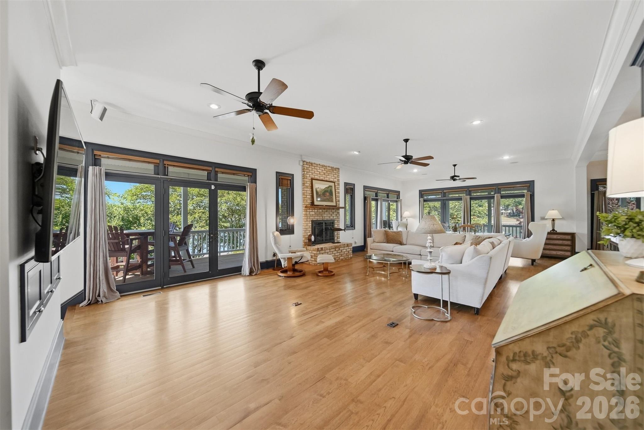 8346 Church Road Property Photo 7
