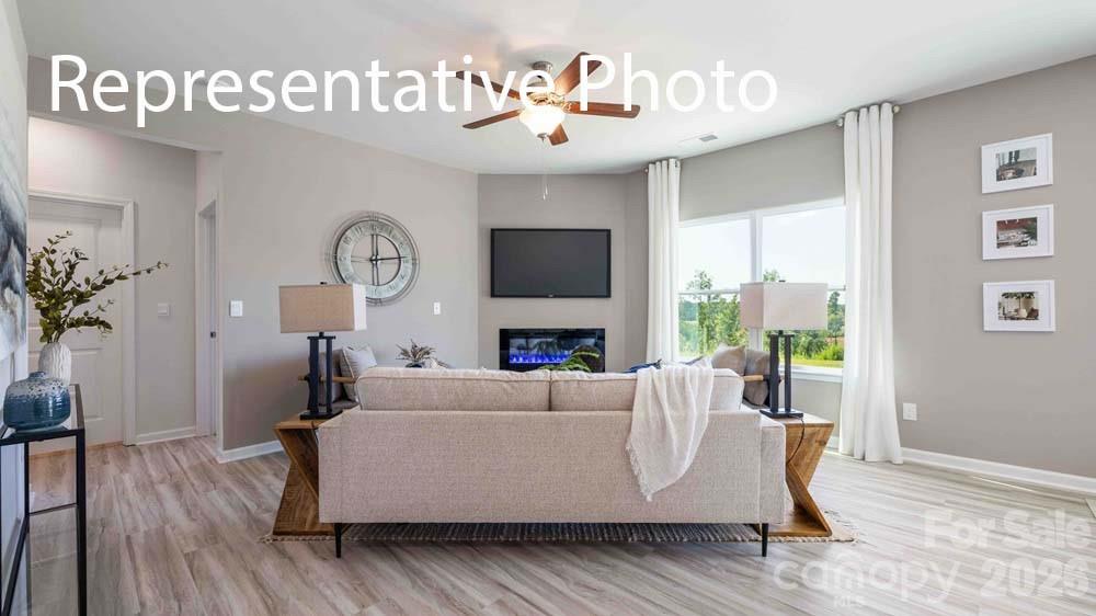 7592 Bainbridge Road Property Photo 9