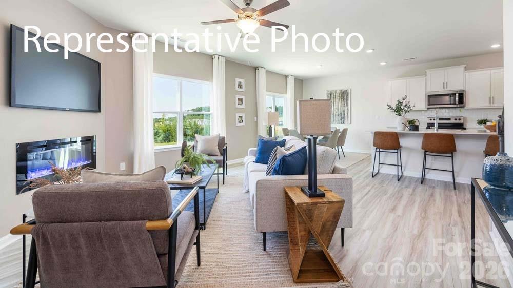 7592 Bainbridge Road Property Photo 11
