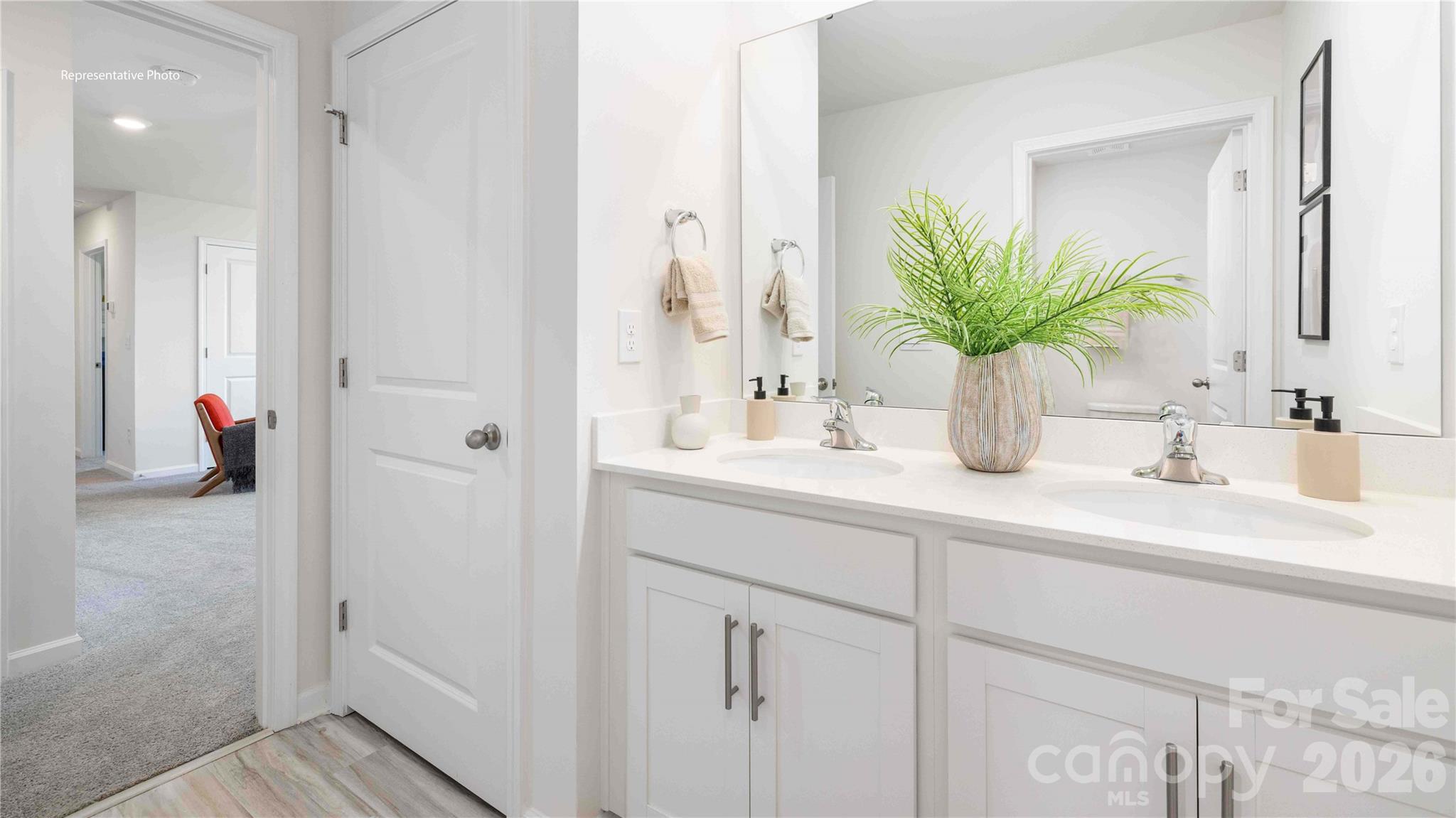 7592 Bainbridge Road Property Photo 25