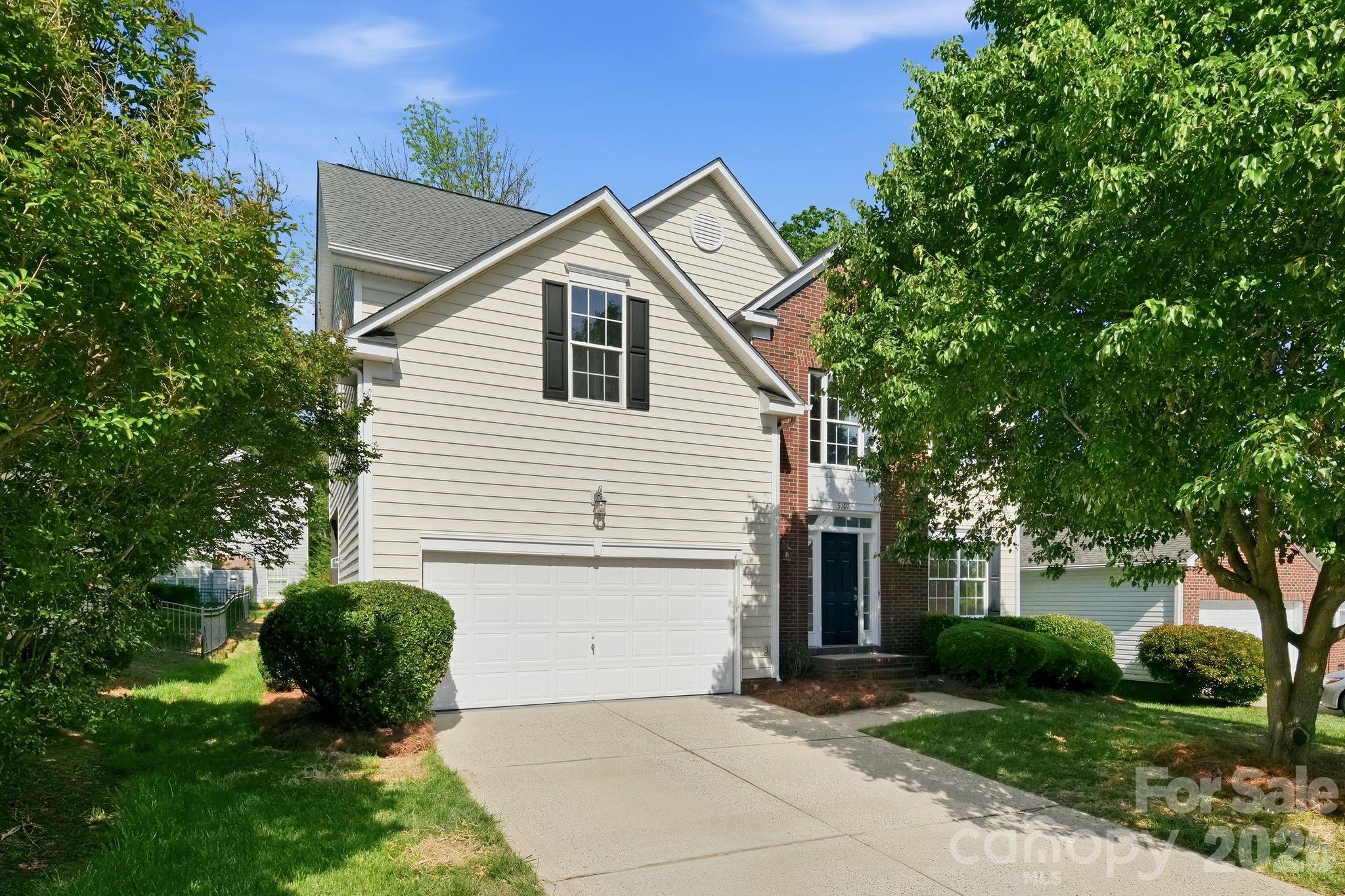 5107 Bentgrass Run Drive Property Photo 1