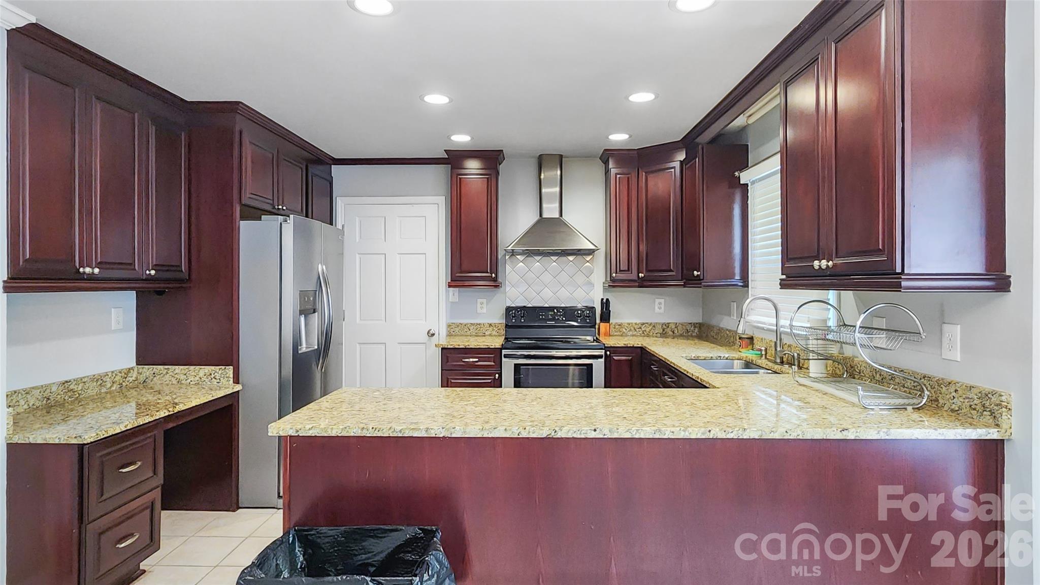 8331 Dunstaff Road Property Photo 10