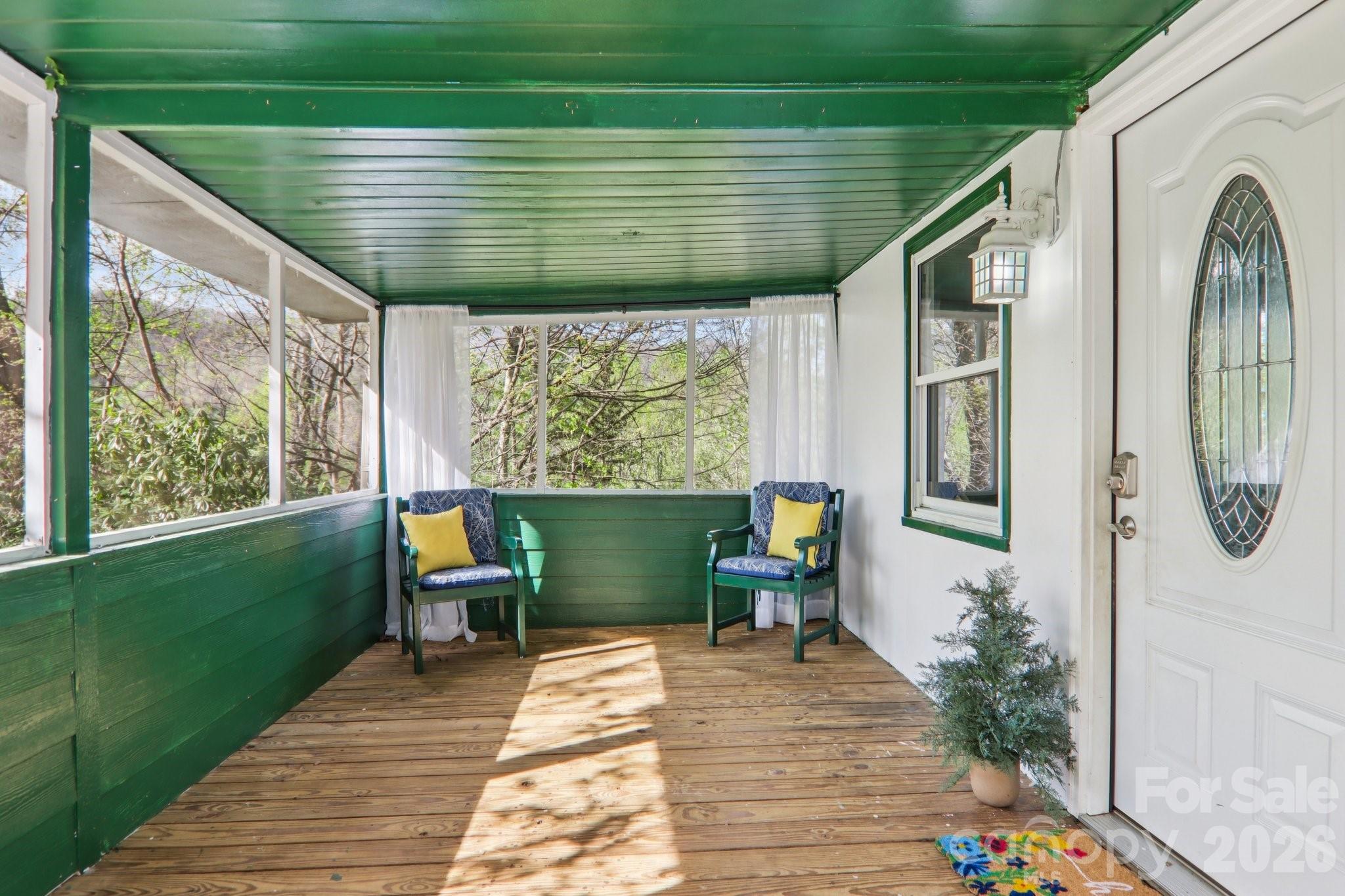 74 Link Circle Property Photo 10