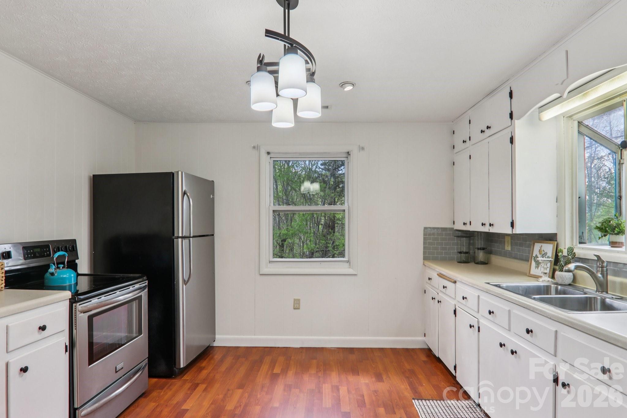 74 Link Circle Property Photo 23