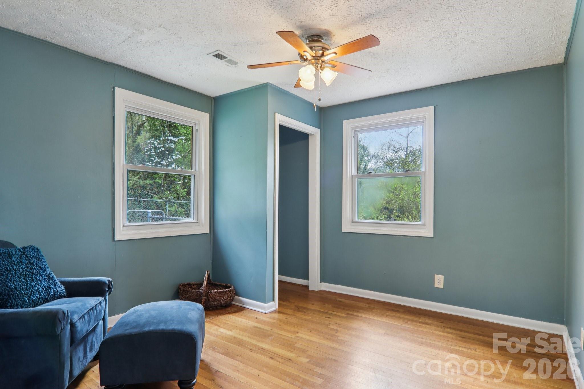 74 Link Circle Property Photo 27
