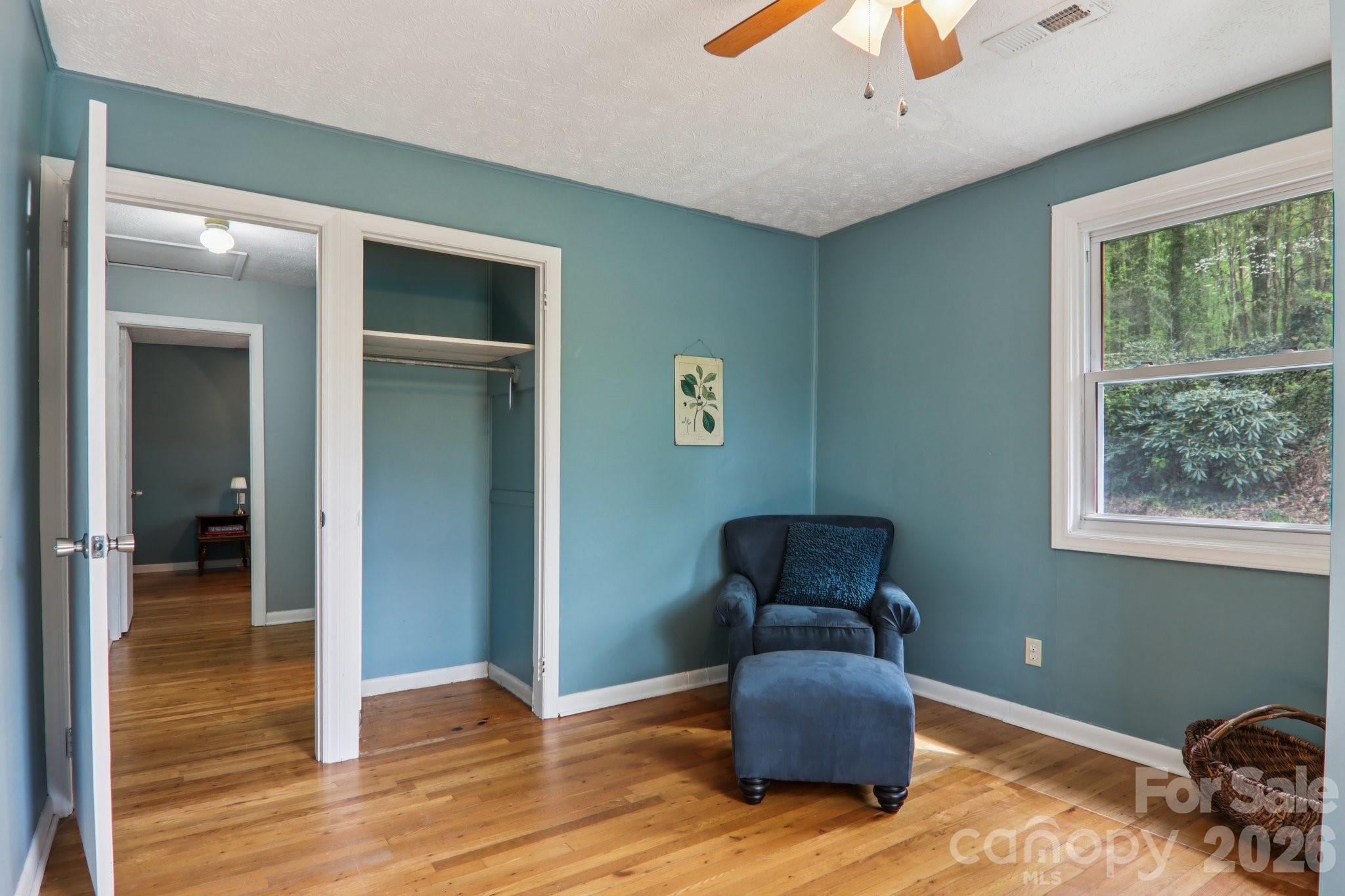 74 Link Circle Property Photo 29
