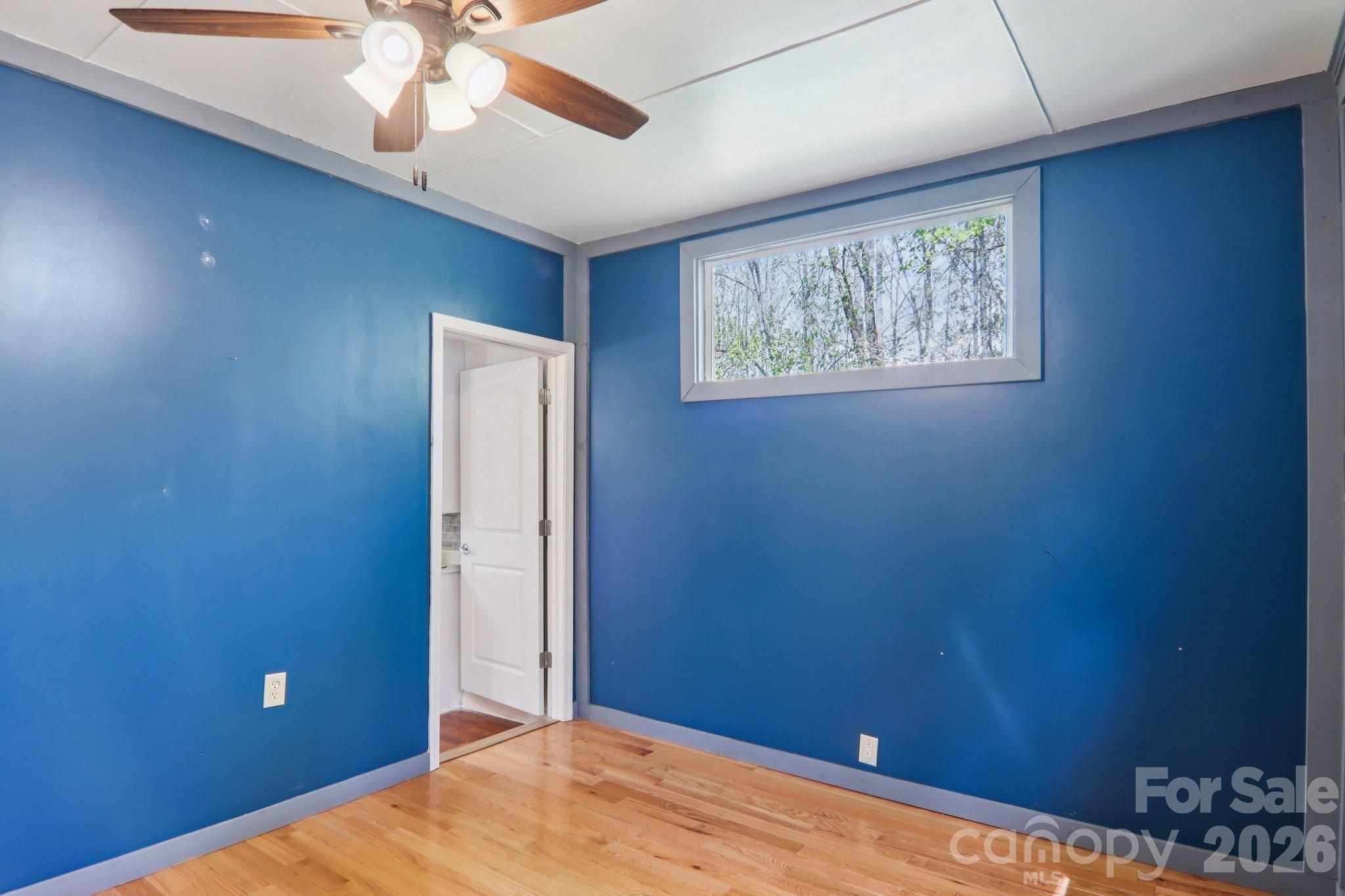 74 Link Circle Property Photo 33