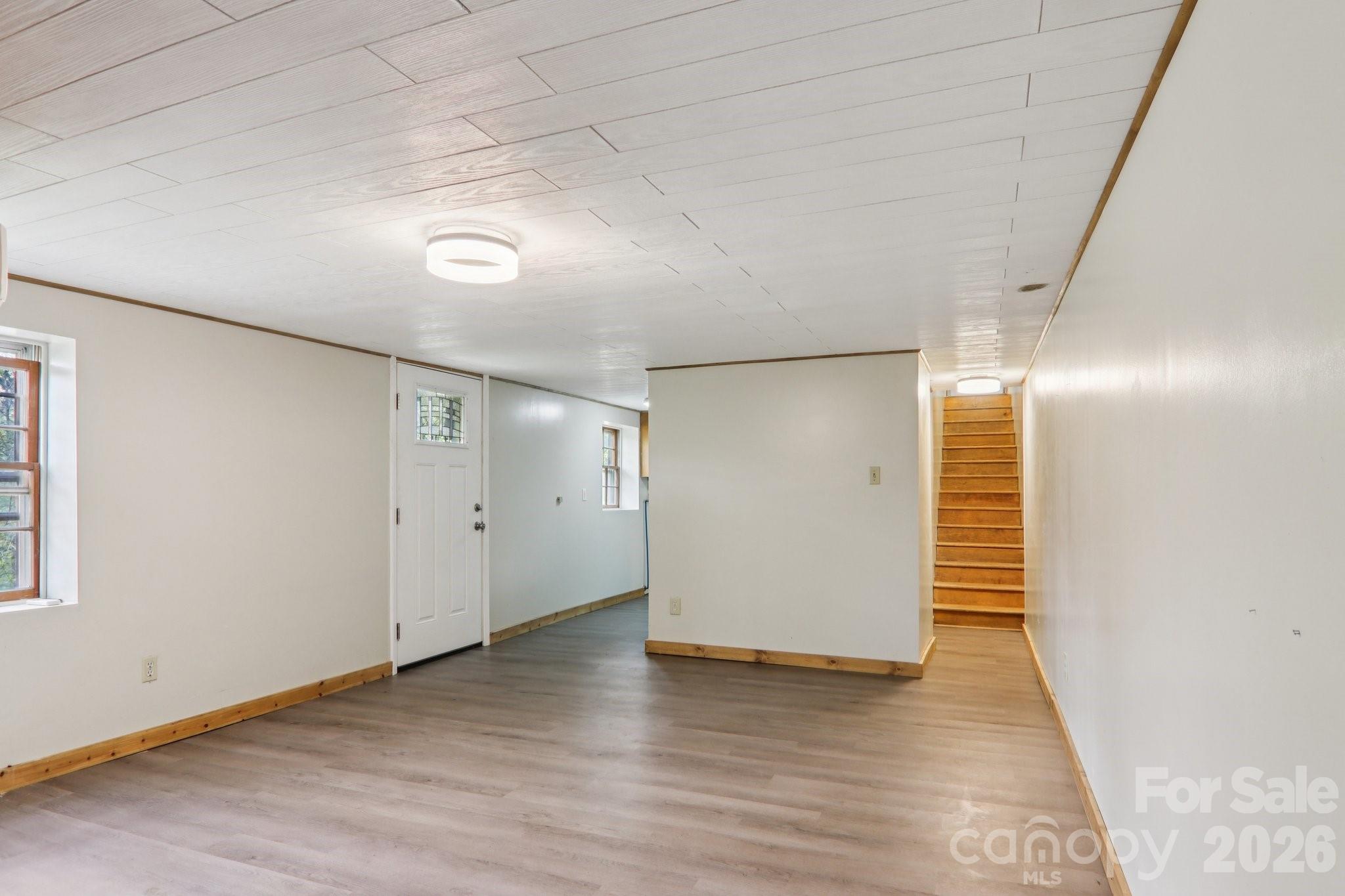 74 Link Circle Property Photo 34