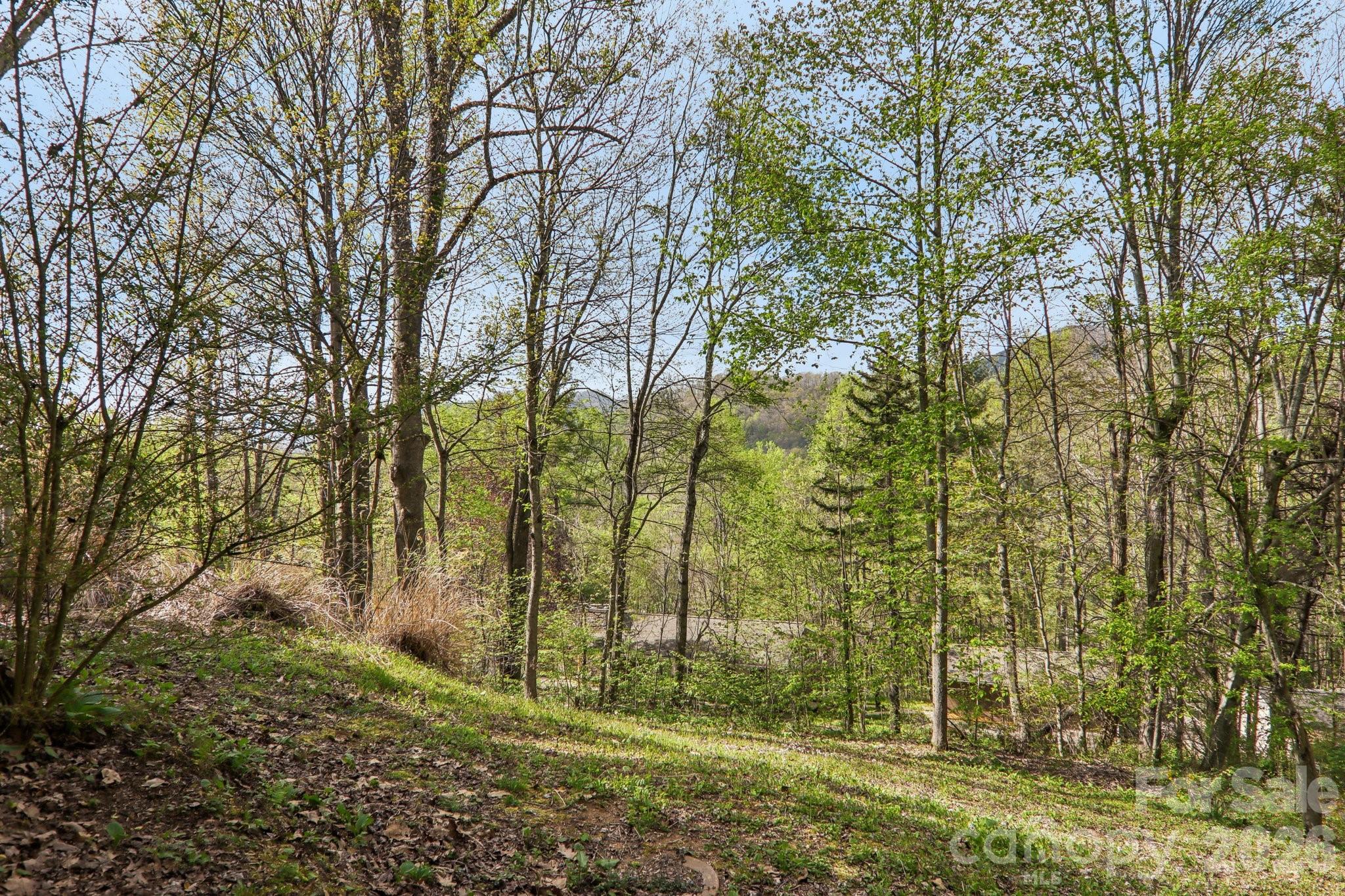 74 Link Circle Property Photo 41