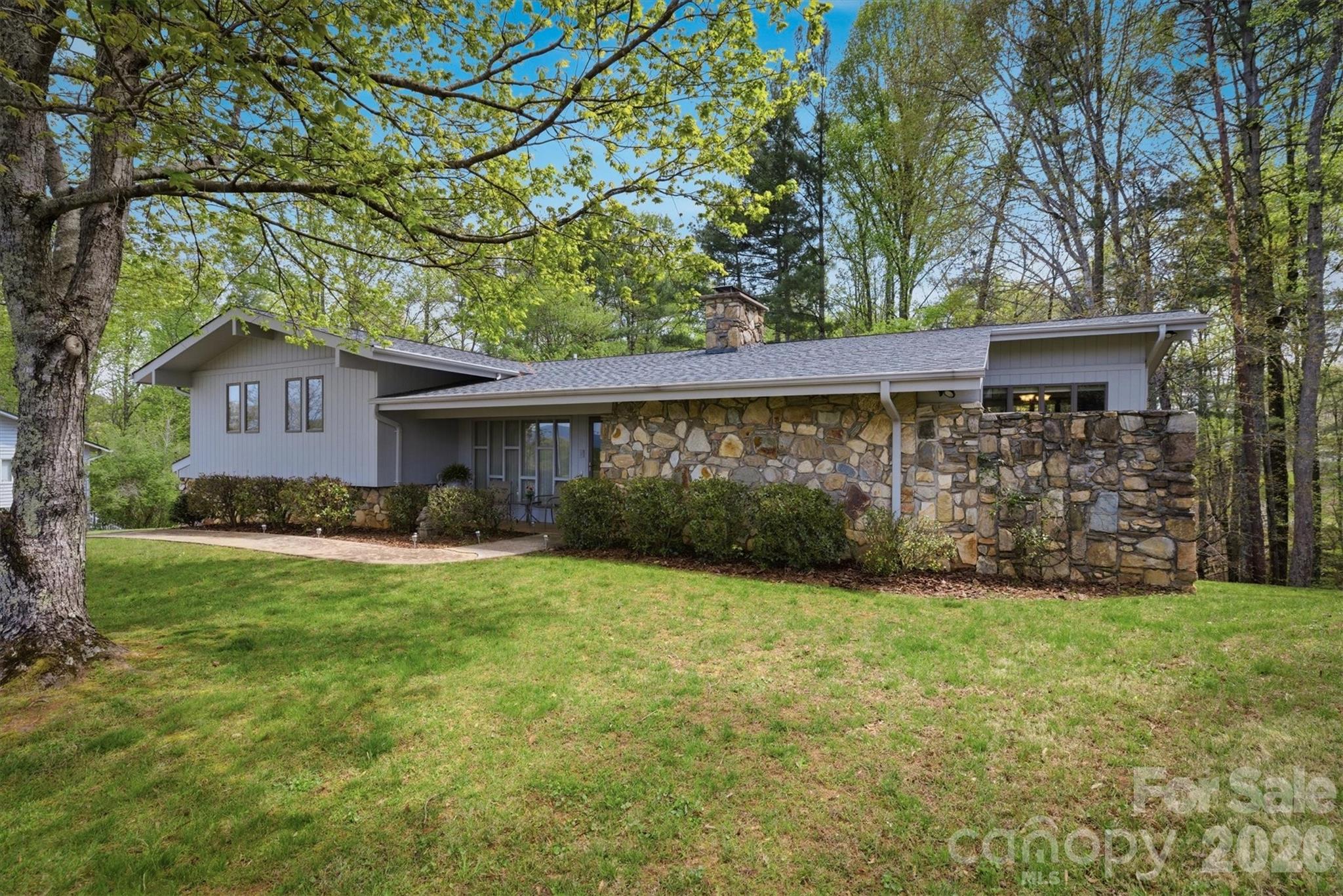 122 Lake Club Drive Property Photo 1
