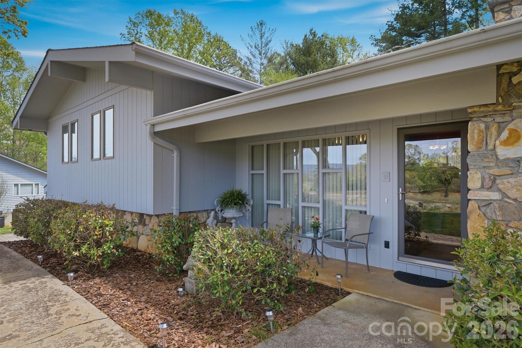 122 Lake Club Drive Property Photo 11