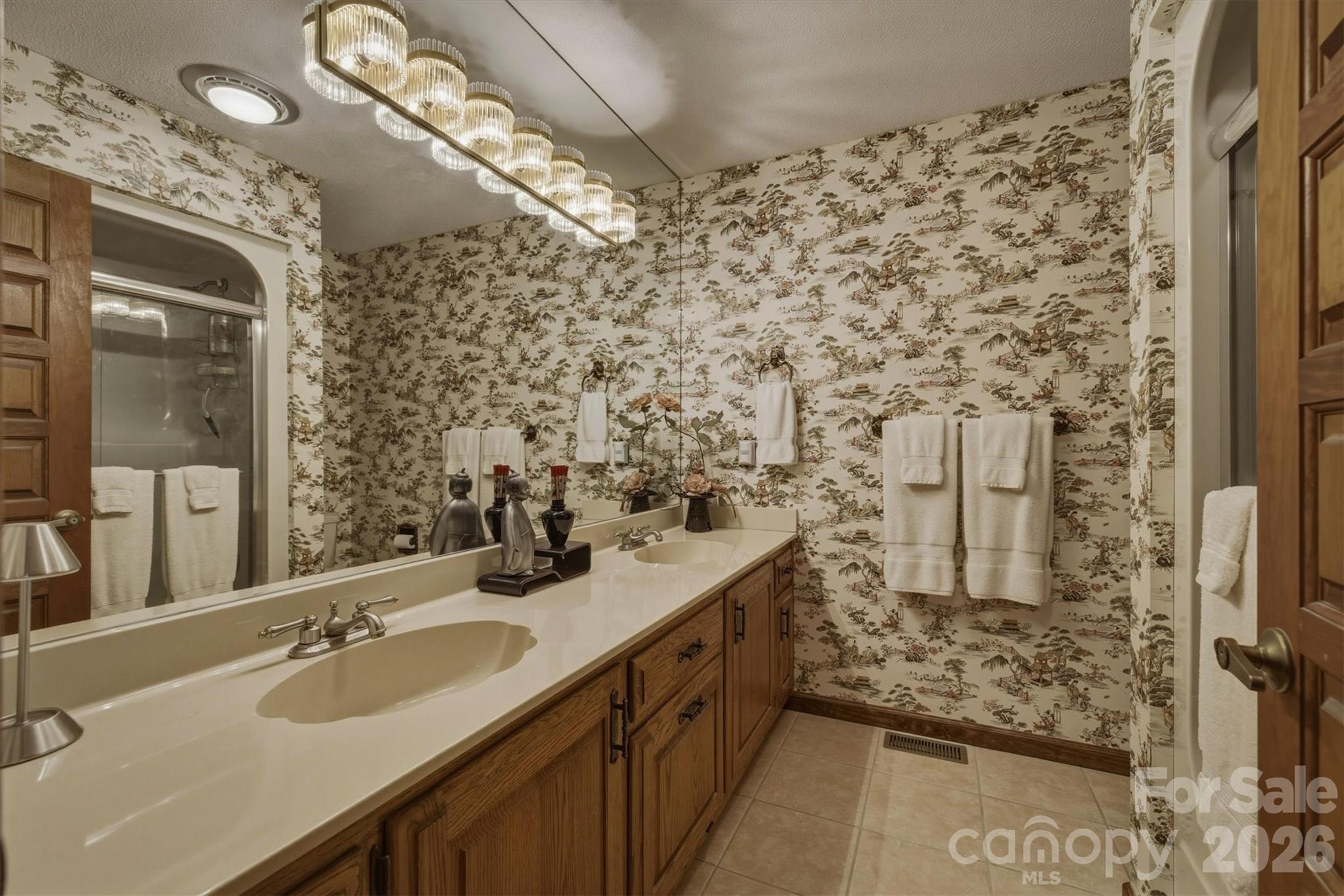 122 Lake Club Drive Property Photo 32