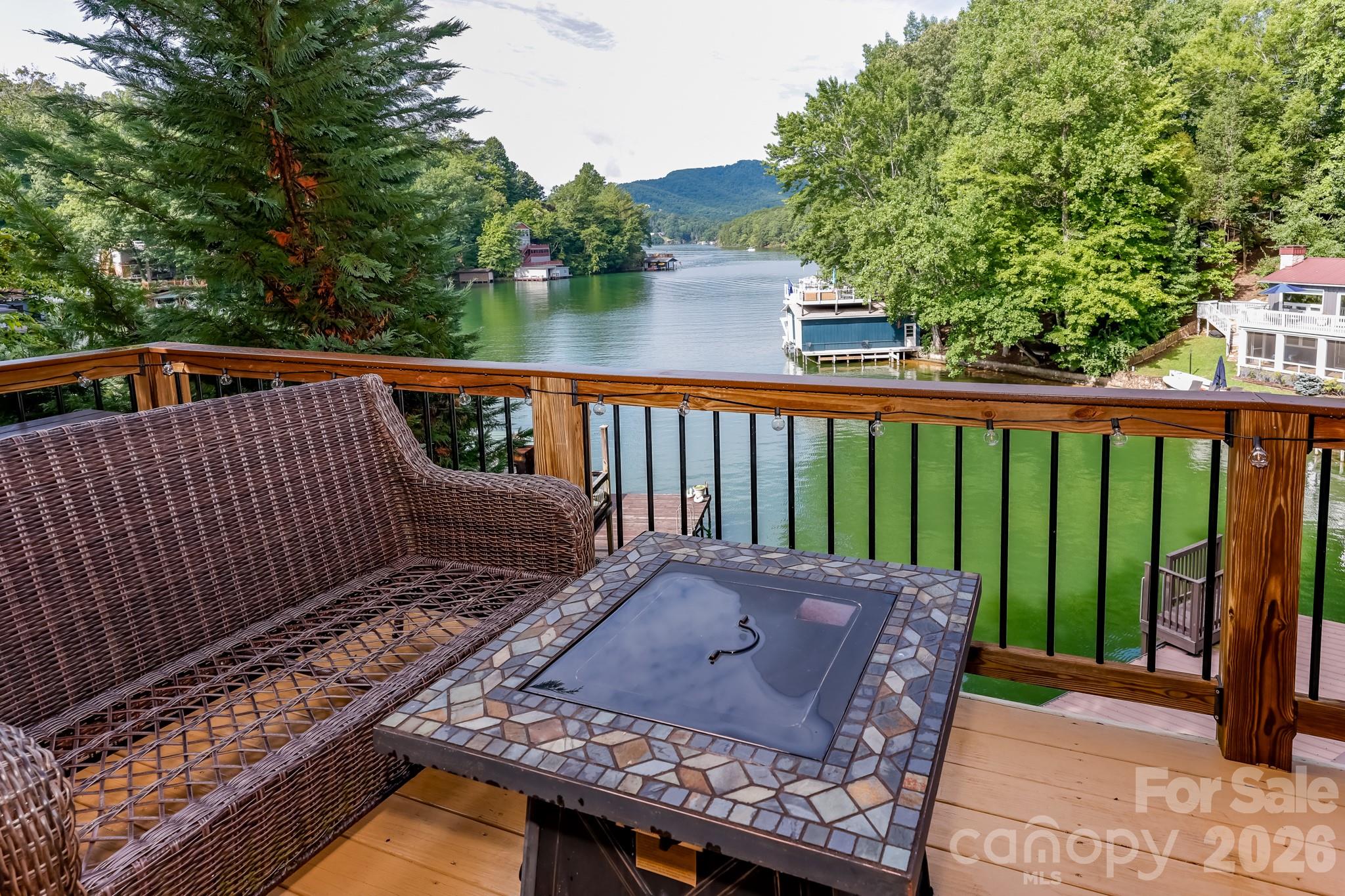 130 Edwards Point Property Photo 15