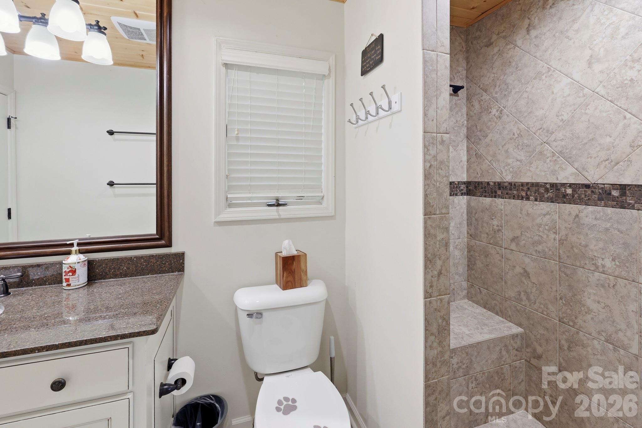 130 Edwards Point Property Photo 19