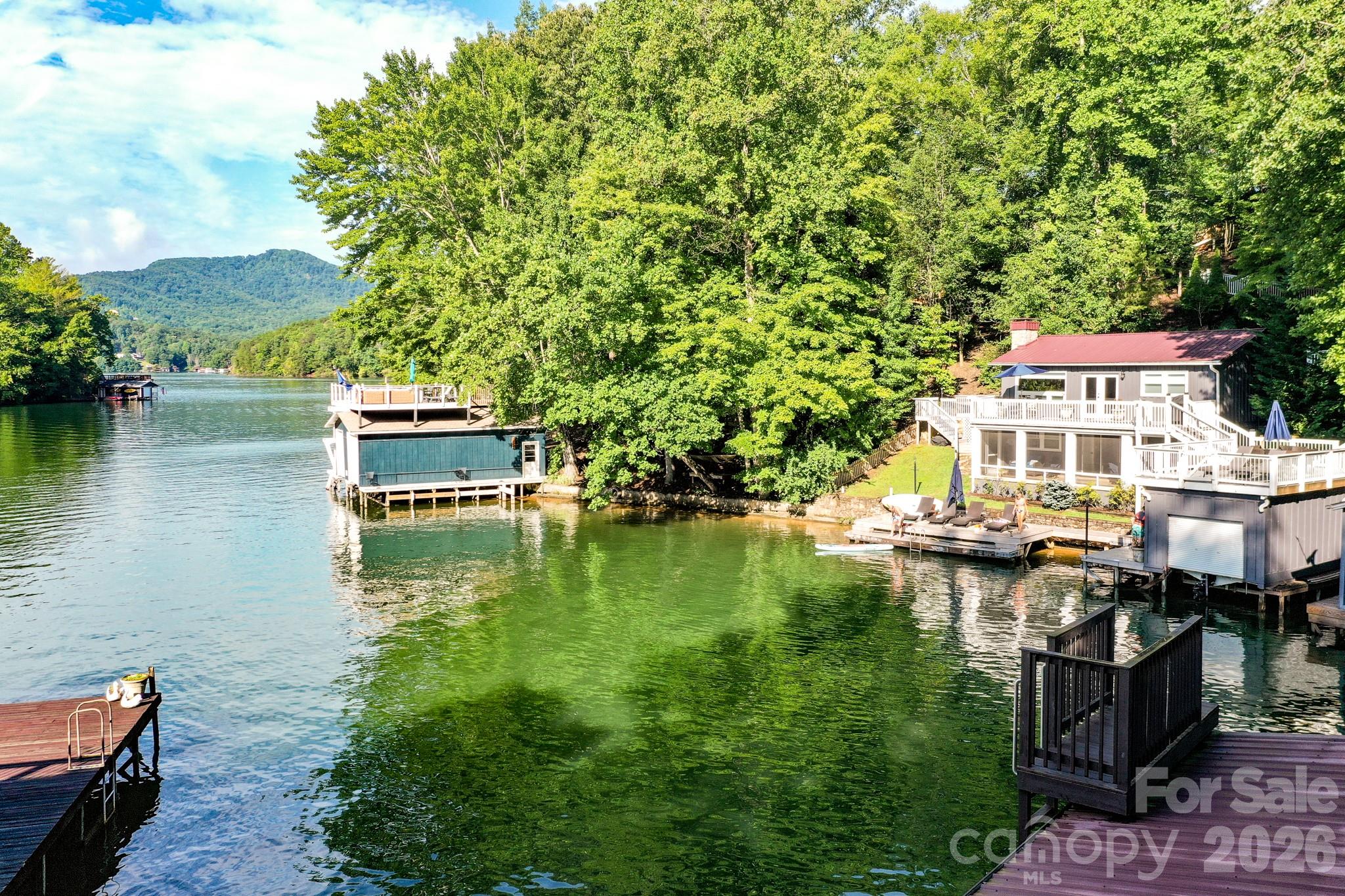 130 Edwards Point Property Photo 26
