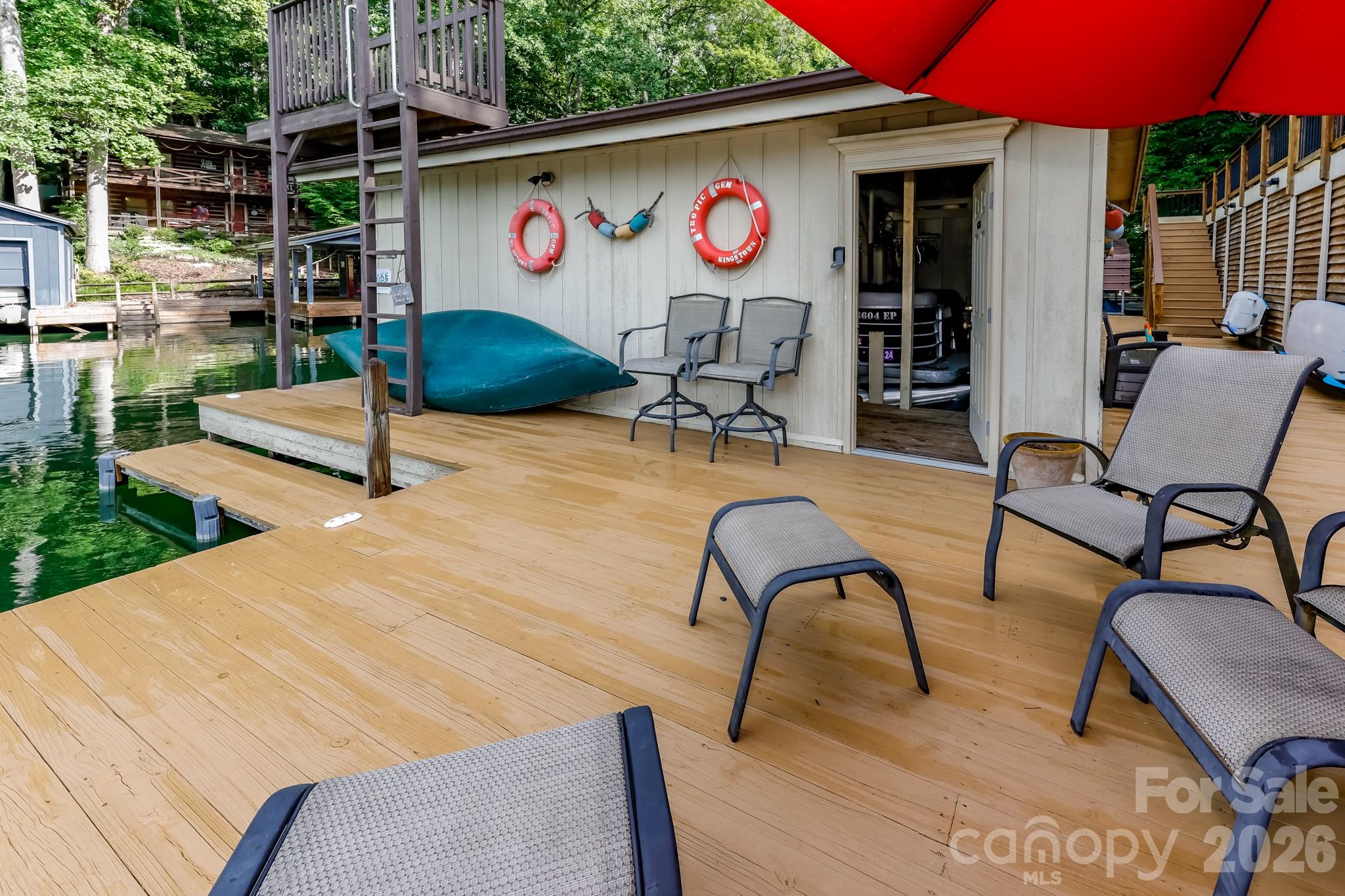 130 Edwards Point Property Photo 28
