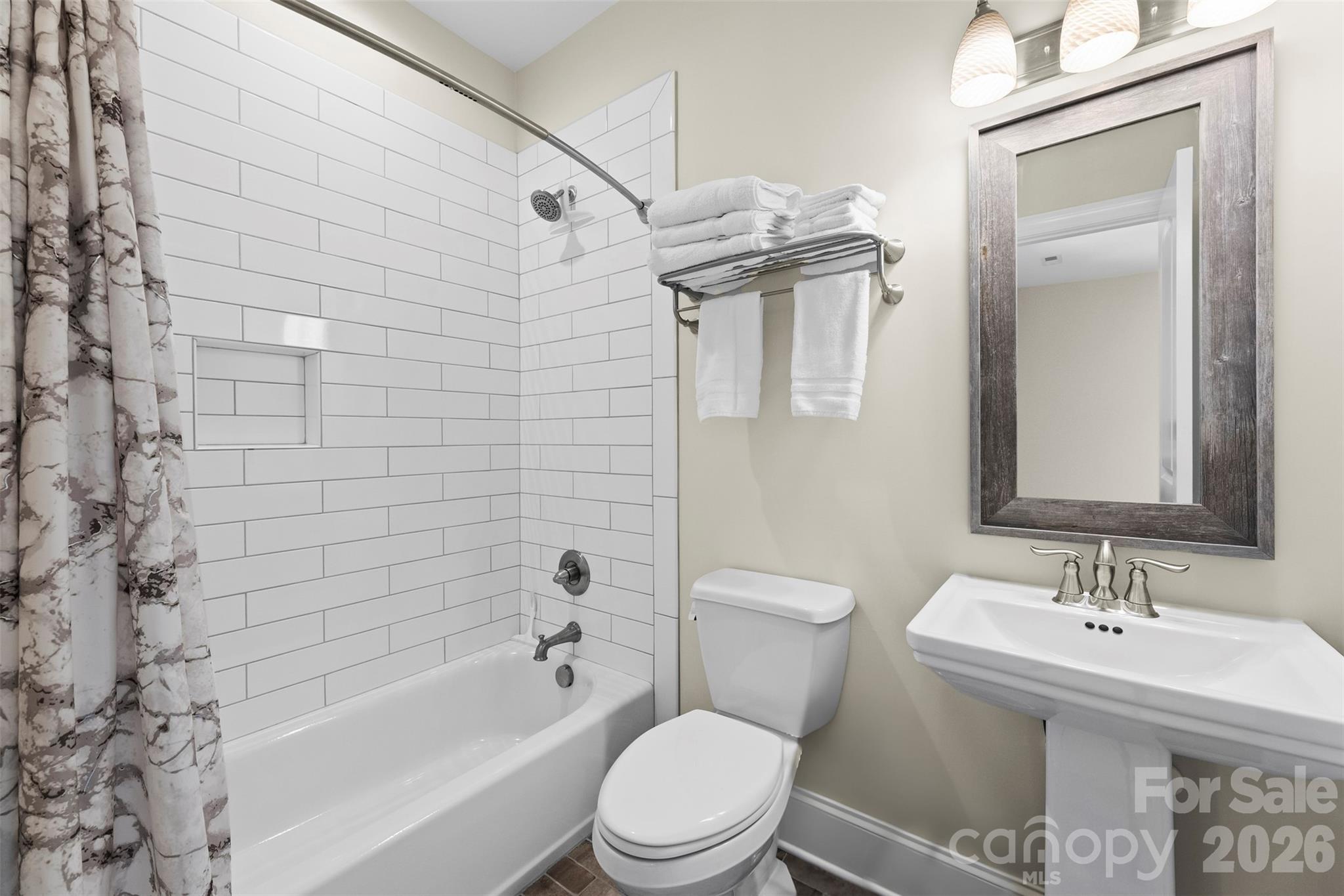 6296 Chimney Bluff Road Property Photo 16