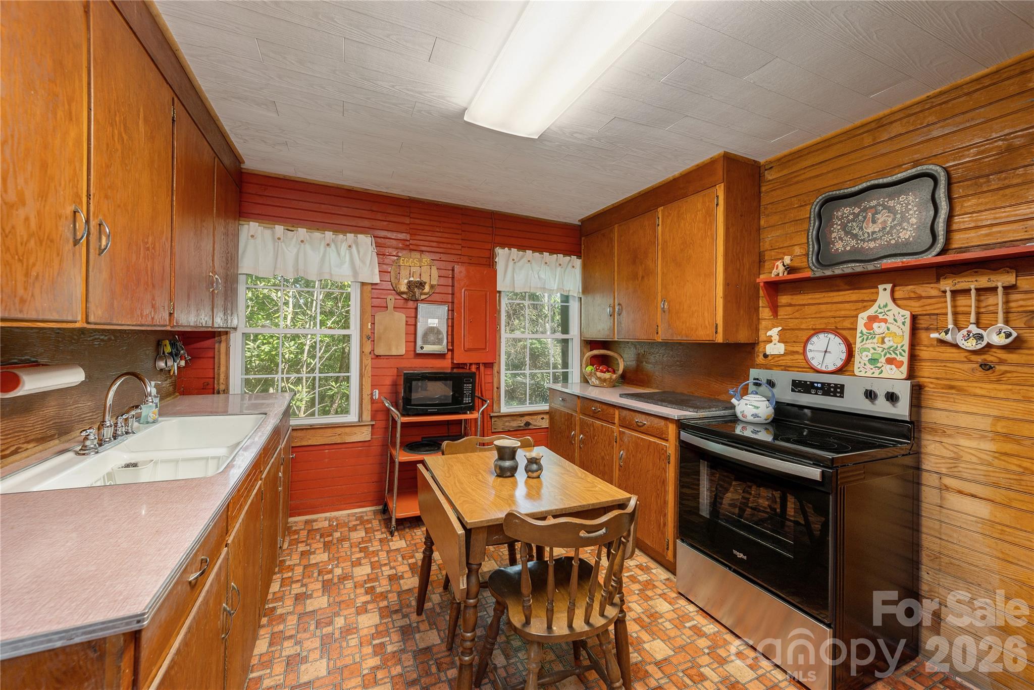 10844 Greenville Highway Property Photo 22