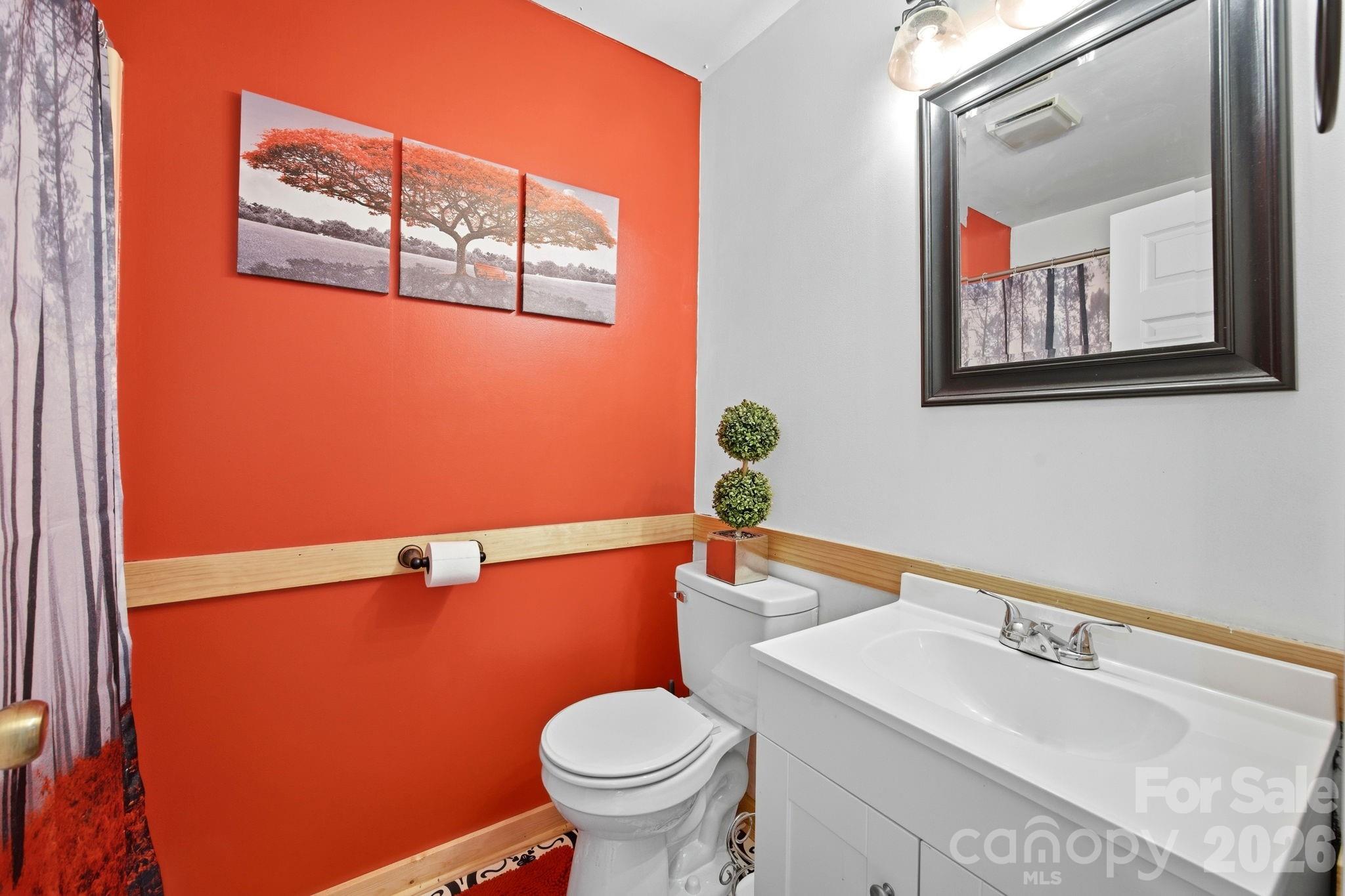 406 Vincent Court Property Photo 25